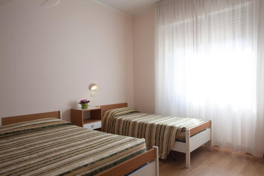 Hotel Cecco Arezzo Rum bild