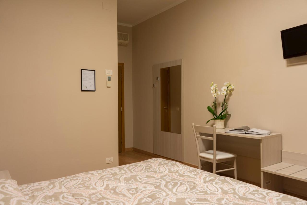 Hotel Cecco Arezzo Exteriör bild
